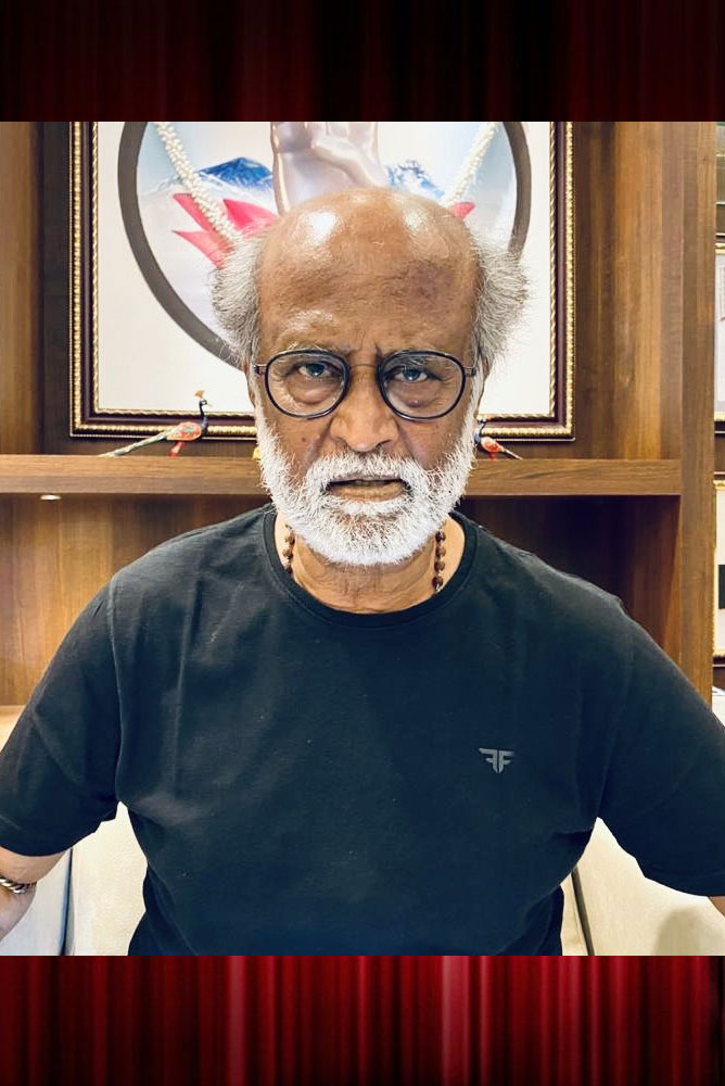 போட்டோகிராபர் இன்னைக்குதான் கிடைச்சிருப்பாரு….கஸ்தூரி கிண்டல்