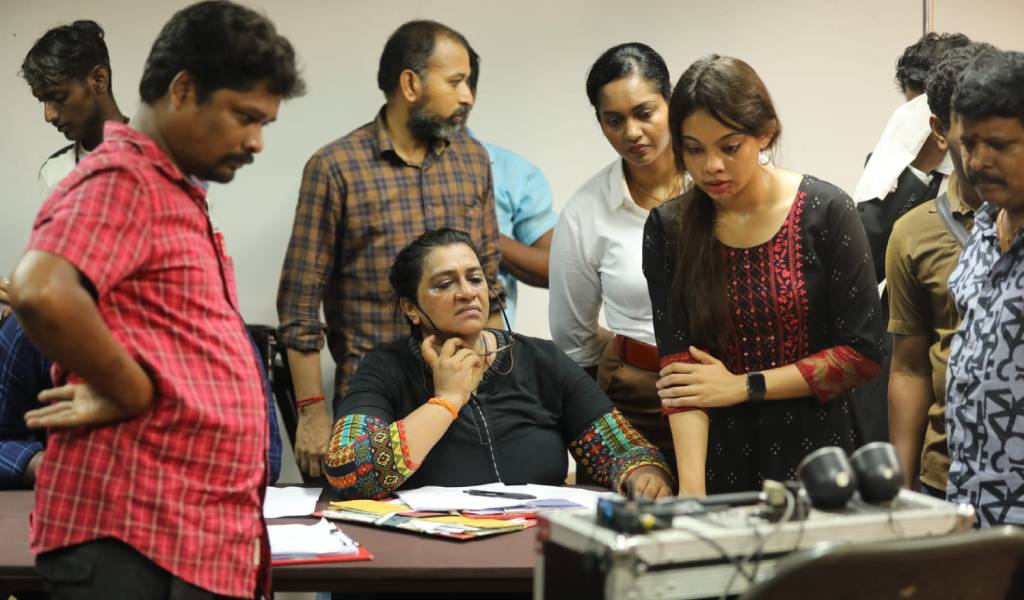 நட்சத்திரங்கள் பலர் வெளியிட்ட ’ஆதாரம்’ பட டீசர்