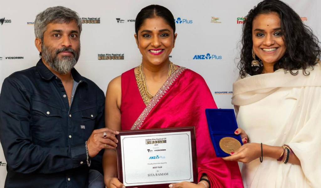 ‘இந்திய திரைப்பட விழா மெல்ஃபெர்ன் 23’ விருதை வென்ற ‘சீதா ராமம்’!!