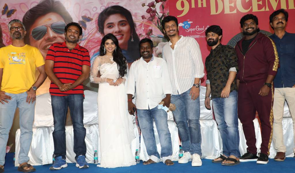 ”வரலாறு முக்கியம்” ரொம்ப ஜாலியான படம் – ஜீவா