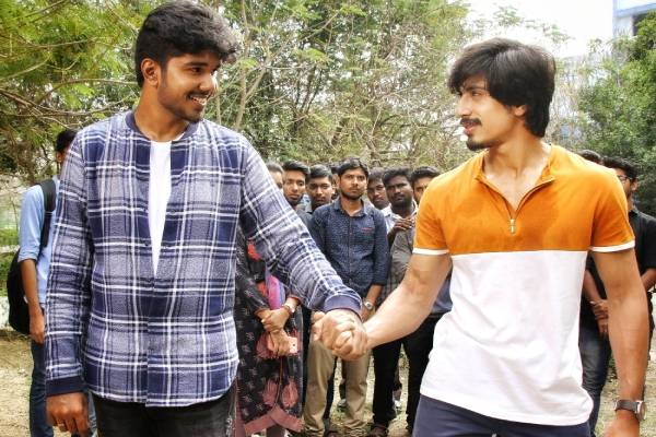 அரன் இயக்கி தயாரித்து நடித்திருக்கும் படம் ஜிகிரி தோஸ்த்