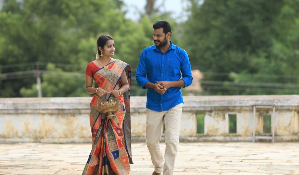 பிரபல பாடலாசிரியர் பிரியன் நடித்து இயக்கும் “அரணம்”