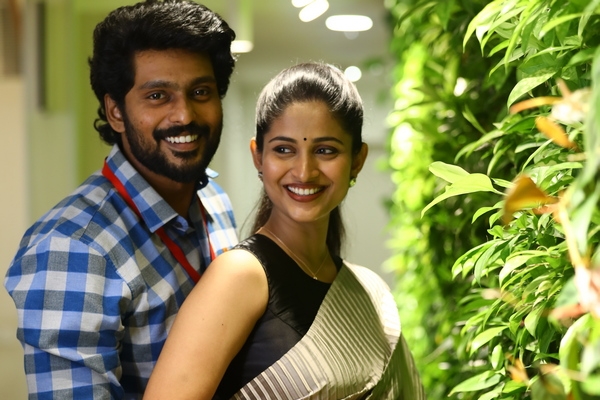 இன்றைய காதலைச் சொல்லும் ‘பிரேக் பாஸ்ட்’