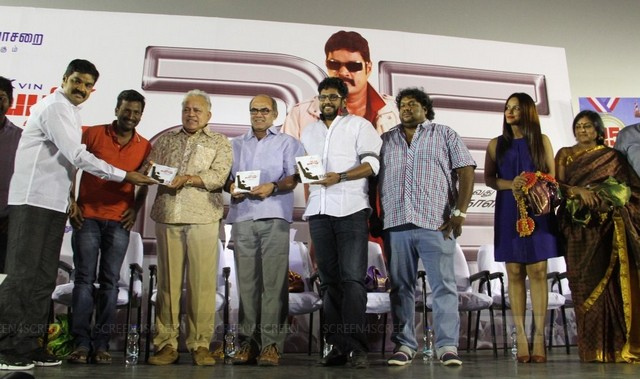 ரசிகர்களை திருட்டு விசிடி வாங்க வைத்தது யார் ? – ஆர்கே பேச்சு