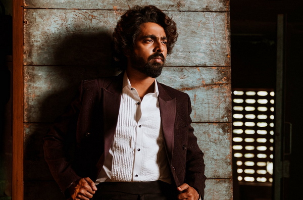 சரியாக திட்டமிடாத ஜி.வி.பிரகாஷின் படங்கள்: தயாரிப்பாளர்களின் நிலை?