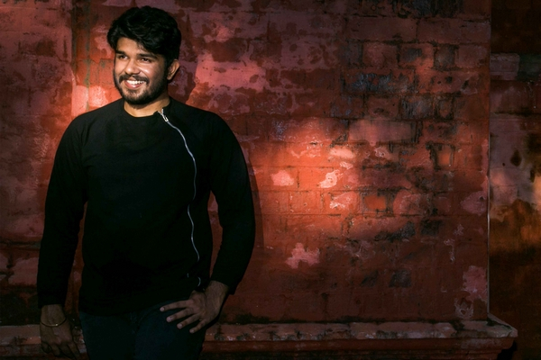 நண்பர்கள் இணைந்து தயாரித்த ‘ஜிகிரி தோஸ்த்’