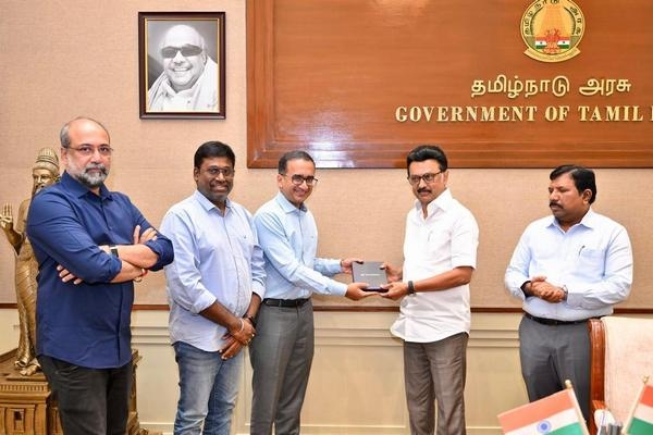 முதல்வர் முக ஸ்டாலினுடன் ஜியோ ஹாட்ஸ்டார் குழுவினர் சந்திப்பு