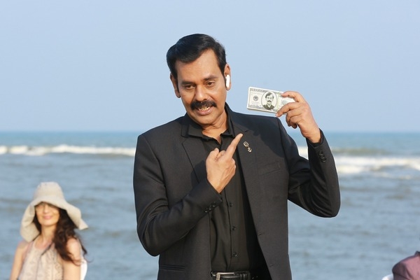 கம்பி கட்ன கதை – விமர்சனம்