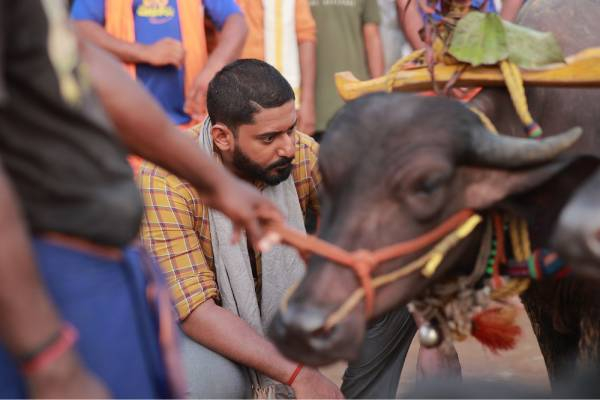 நடிகர் பிரஜ்வல் தேவராஜின் ‘கரவாலி’ பட டீசர்