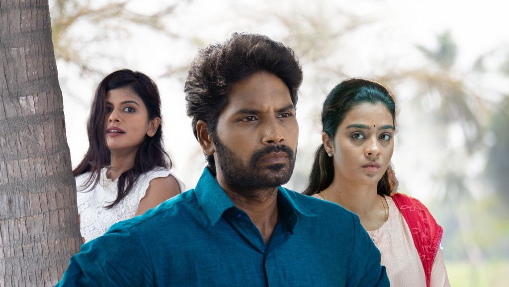 பெண்களின் பிரச்சினைகளைப் பேசும் ‘காயல்’