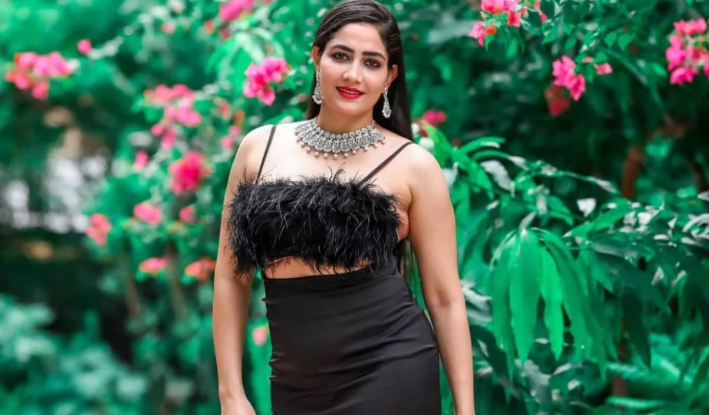 ஷாட் பூட் த்ரீ பட நடிகைக்கு விலங்குகள் நல அமைப்பை சேர்ந்தவர்கள் பாராட்டு