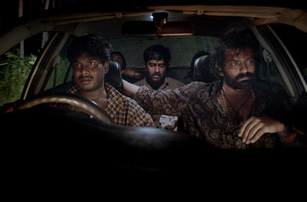 மனிதர்கள் – விமர்சனம்