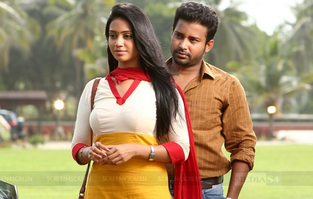 Oru Naal Koothu Movie Review