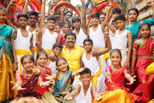 படையாண்ட மாவீரா – விமர்சனம்