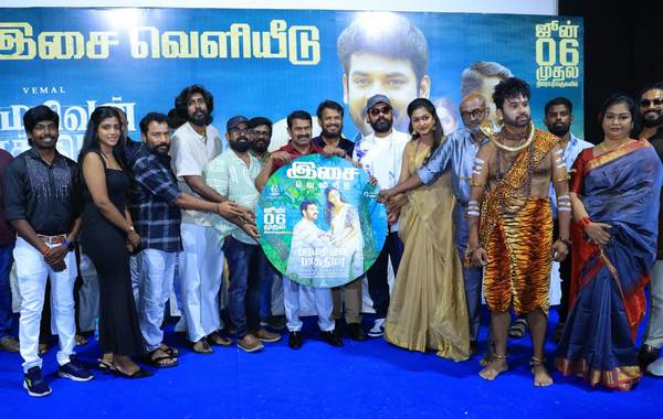 மனிதம் பேசும் ‘பரமசிவன் பாத்திமா’