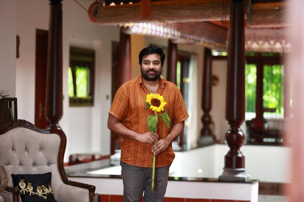 சூரியகாந்தி படம் பிடிக்கும் வேட்கை – இயக்குனர் ராம் கடிதம்