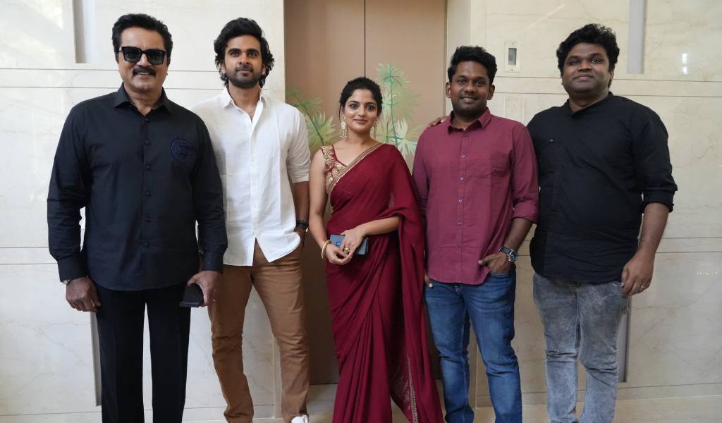 ஹாலிவுட் தரத்திற்கு “போர்தொழில்” படத்தை செதுக்கியவர் இயக்குனர் – சரத்குமார்!