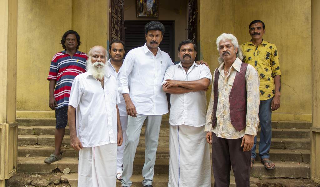 ‘பப்ளிக்’ பேசப் போகும் அரசியல் என்ன ?