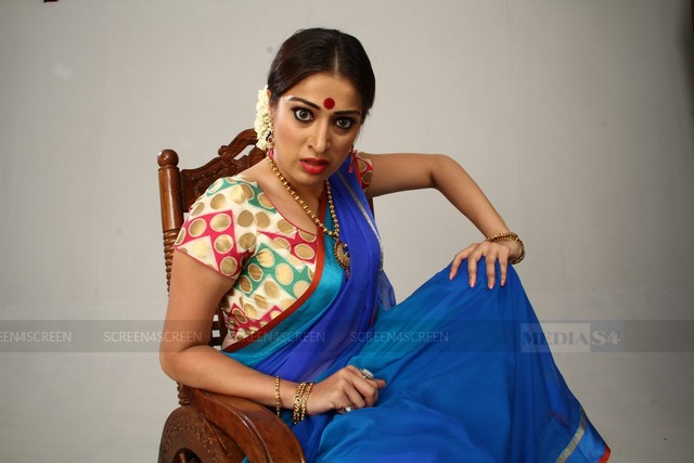 பேய் வேடத்தில் ராய் லட்சுமி…