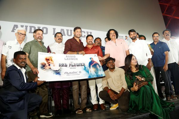 2047ல் நடக்கும் கதையாக உருவான ‘ரெட் ஃப்ளவர்’ இசை வெளியீடு