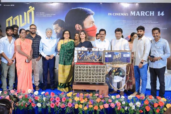 ‘மெட்ரோ’ படம் பிடித்தவர்களுக்கு ‘ராபர்’ படமும் பிடிக்கும்…