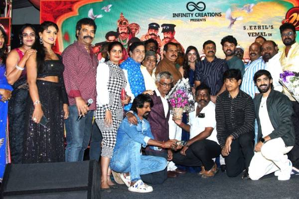 சிவகார்த்திகேயன் திண்ணையில் தான் படுத்து தூங்குவார் – இயக்குனர் எழில்