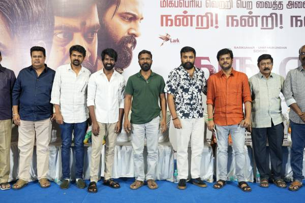 இயக்குனரின் எதிர்பார்ப்பை பூர்த்தி செய்பவர் சூரி – புகழ்ந்த வெற்றிமாறன்