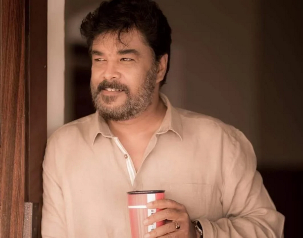 ‘மூக்குத்தி அம்மன் 2’ இயக்குநராக சுந்தர்.சி ஒப்பந்தம்