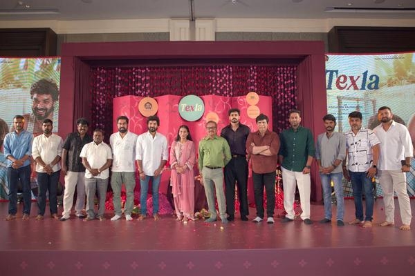 ஐஸ்வர்யா ரஜினிகாந்த் இயக்கும் ‘டெக்ஸ்லா’ படத் துவக்க விழா