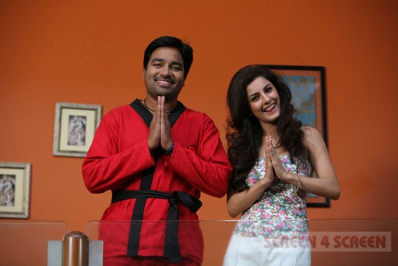 தில்லு முல்லு 2 – விமர்சனம்