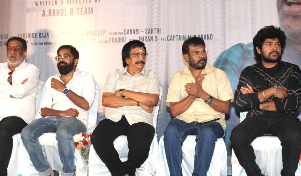 பெரியவங்க பேச்சை கேளுங்க.. – ‘விளம்பரம்’ விழாவில் மயில்சாமி மகன்!